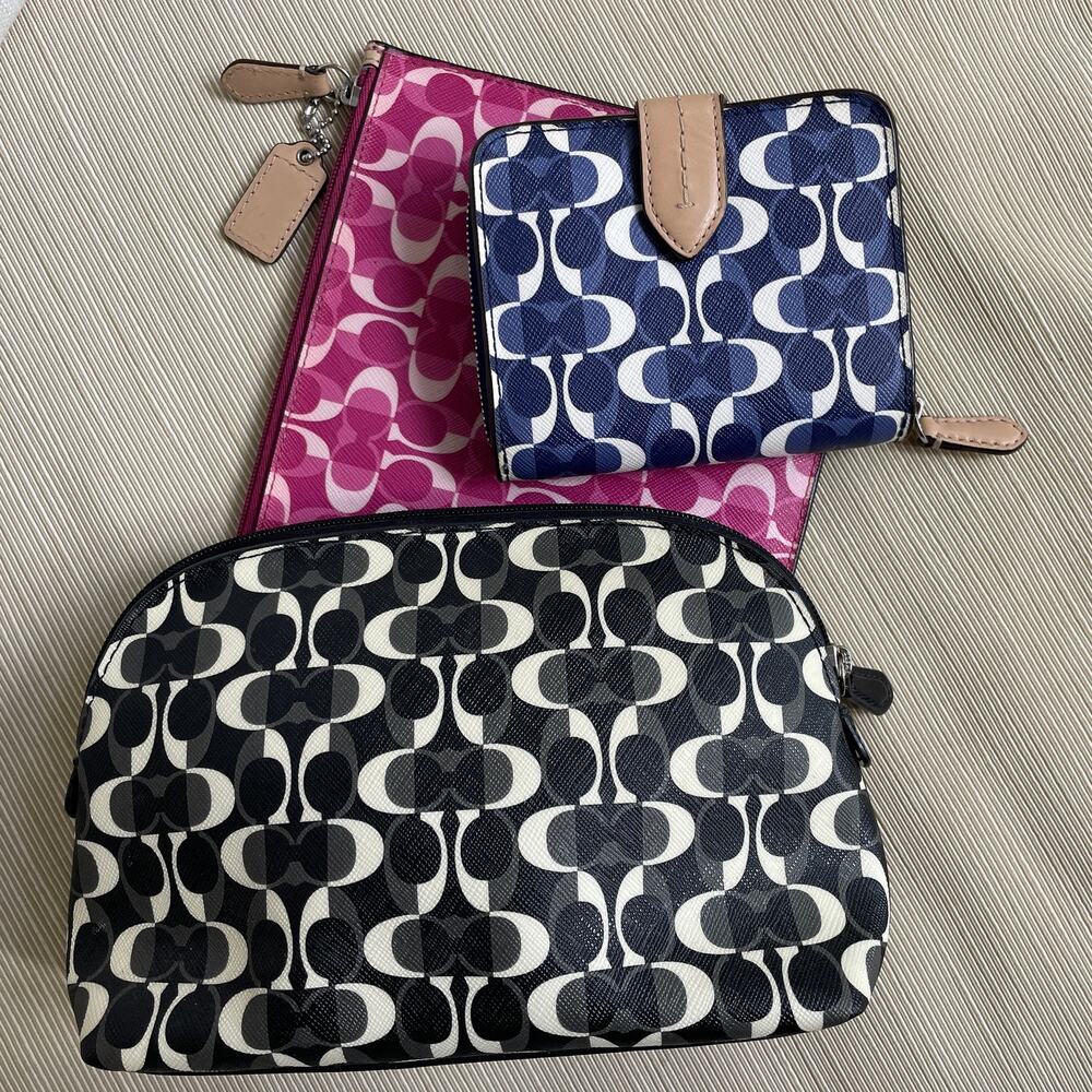 Coach Peyton Signature Pouch Wallet Set | Pink Blue Black 3pc - Picture 2 of 14